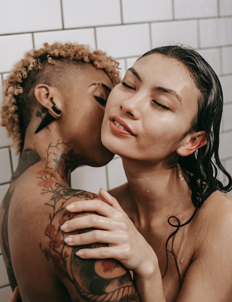 20 idées pour pimenter sa vie sexuelle en couple lesbien